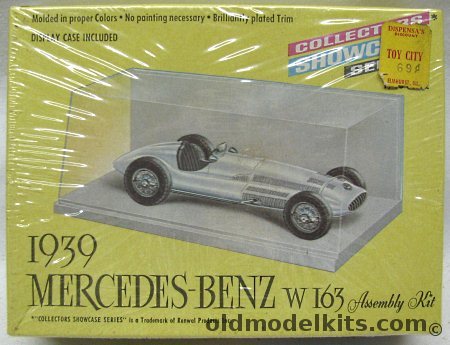 Renwal 1/48 1939 Mercedes-Benz W163 (W-163) with Showcase, 144-89 plastic model kit